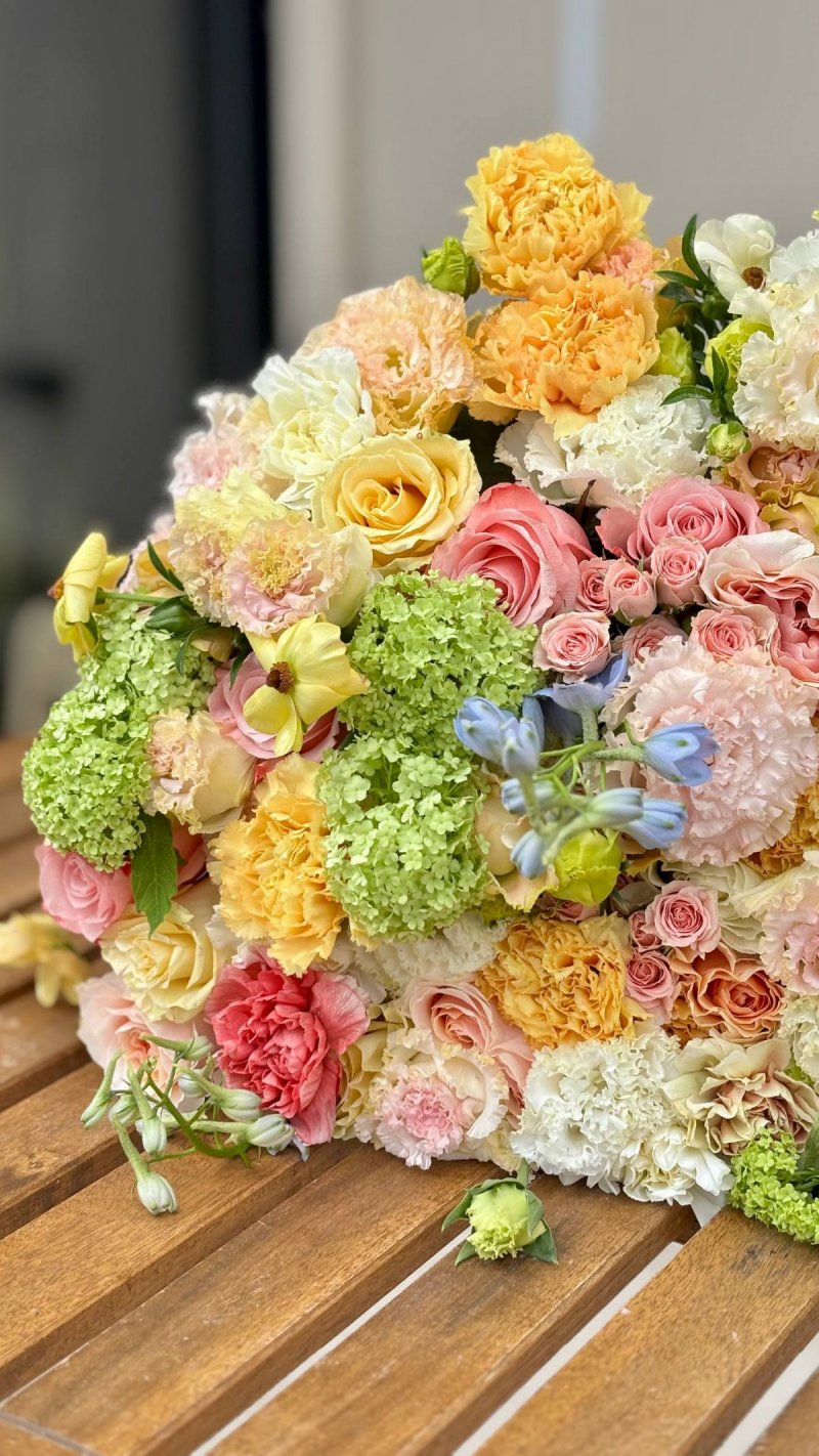 Antalya Premium Kişiye Özel Çiçek Aranjmanı – Lüks Tasarım Buket